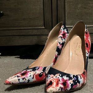 Kate Spade Blue Floral Licorice pumps